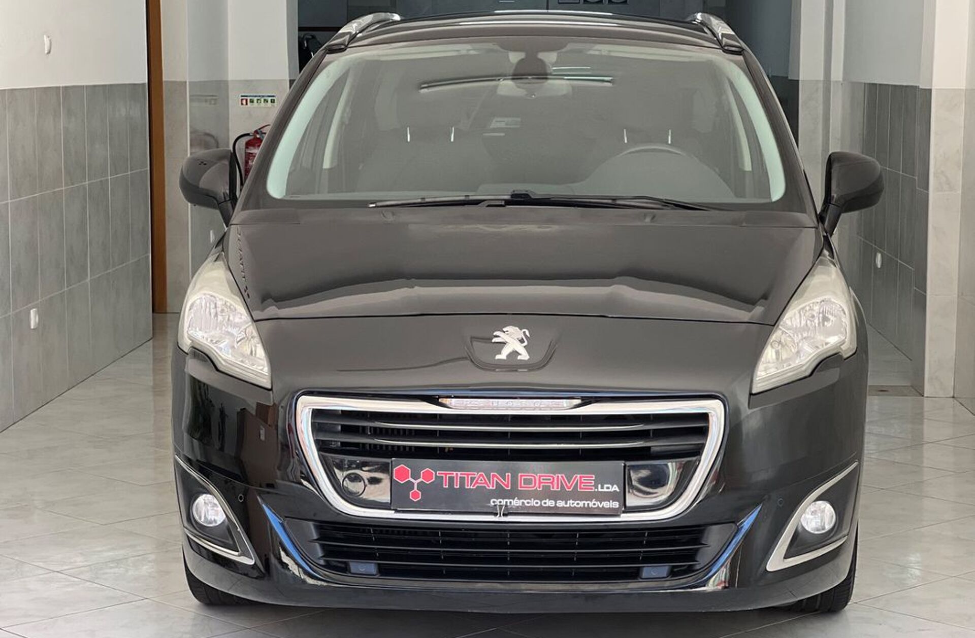 PEUGEOT 5008 1.6 BlueHDi Style