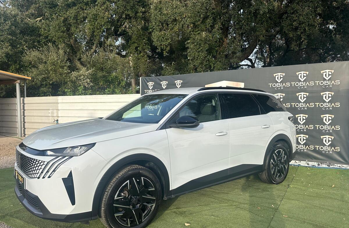 PEUGEOT 5008 1.2 Hybrid Allure e-DCS6