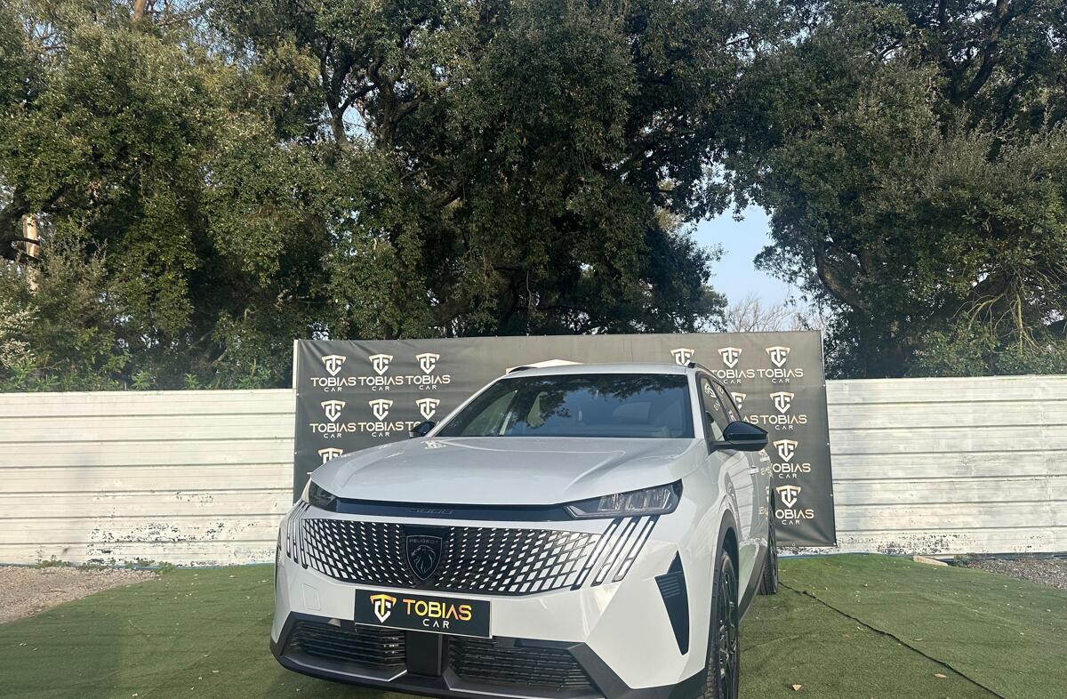 PEUGEOT 5008 1.2 Hybrid Allure e-DCS6