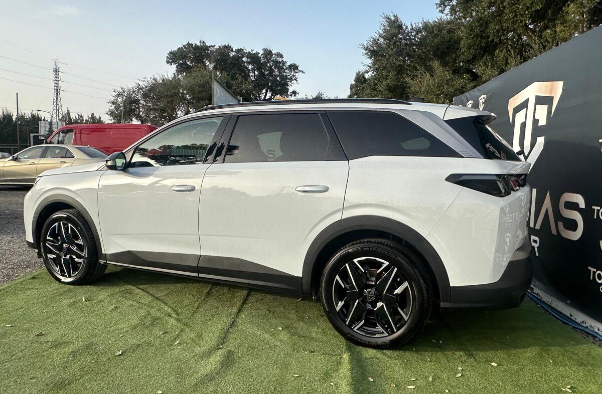 PEUGEOT 5008 1.2 Hybrid Allure e-DCS6