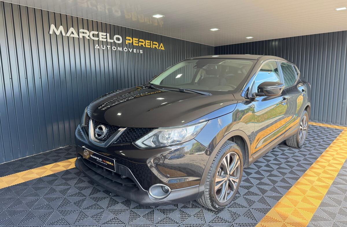 NISSAN Qashqai 1.5 dCi N-Connecta