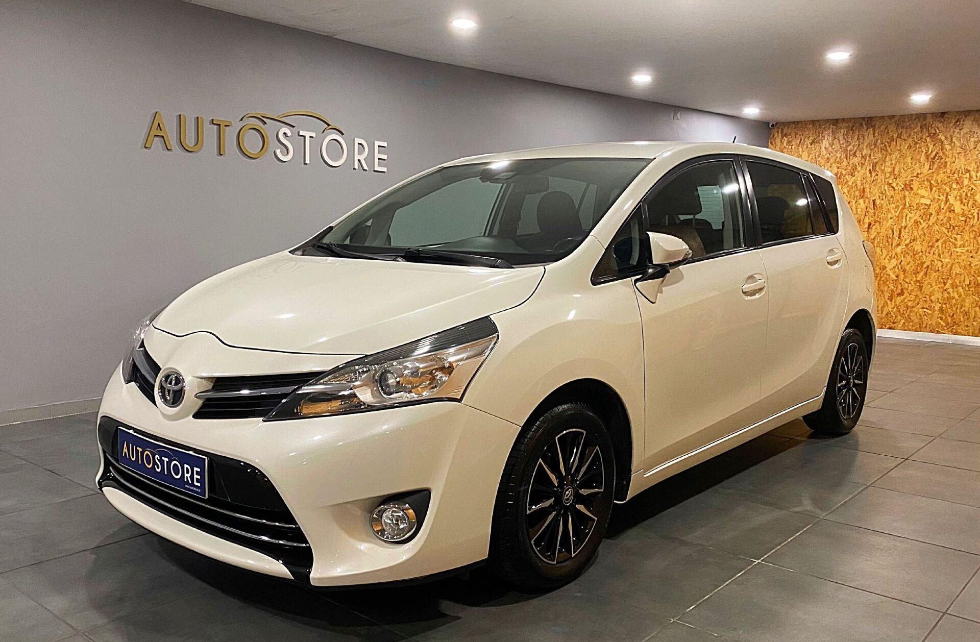 TOYOTA Verso 1.6 D-4D Exclusive