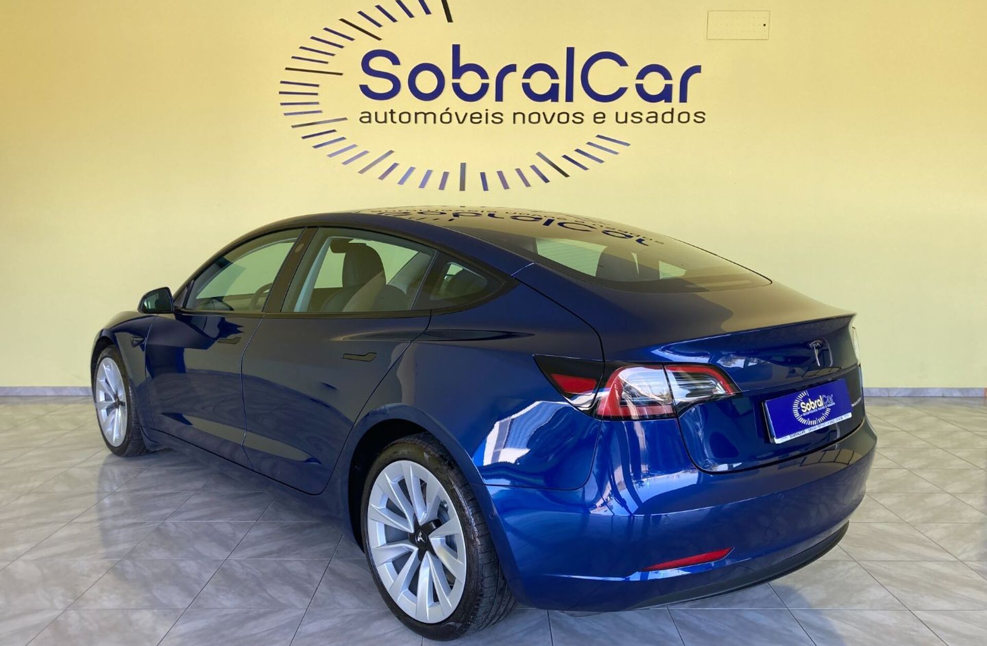 TESLA Model 3 Long Range Tração Integral