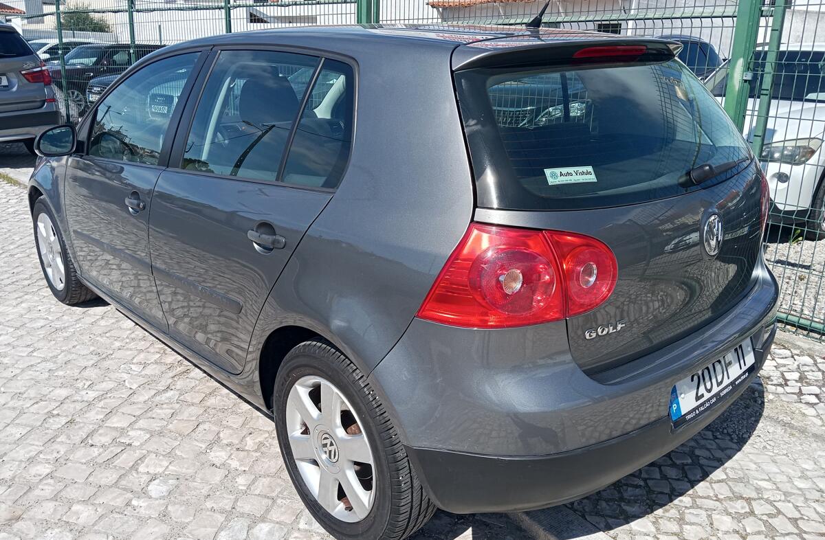 VOLKSWAGEN Golf 1.4i Confortline