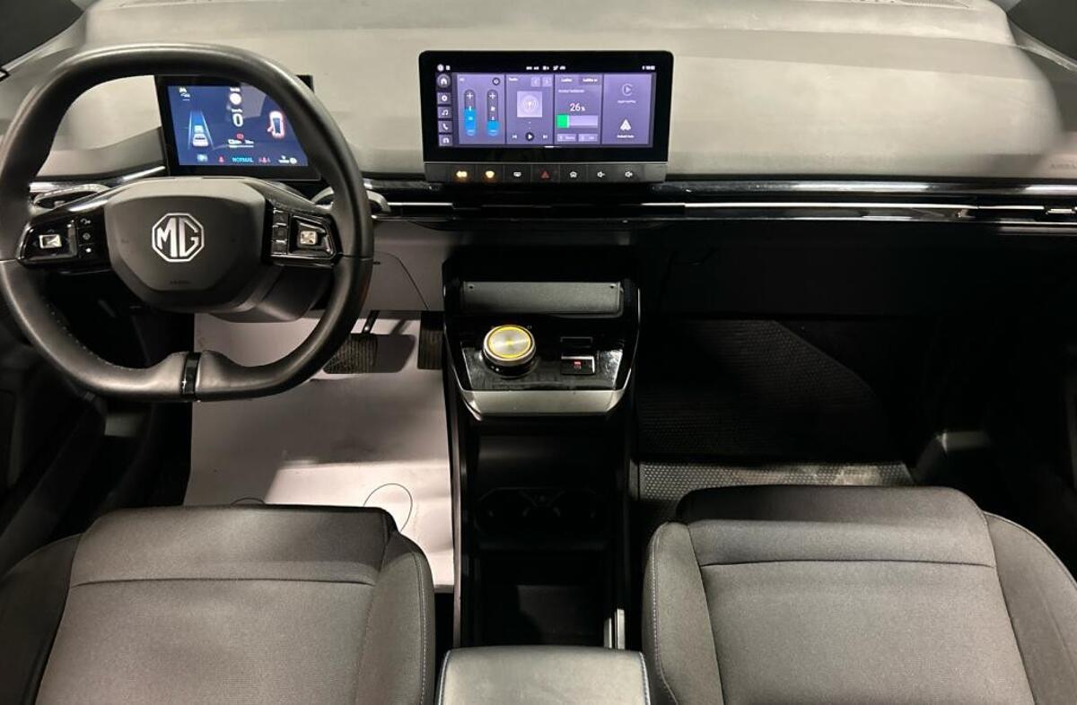 MG MG4 51 kWh Standard