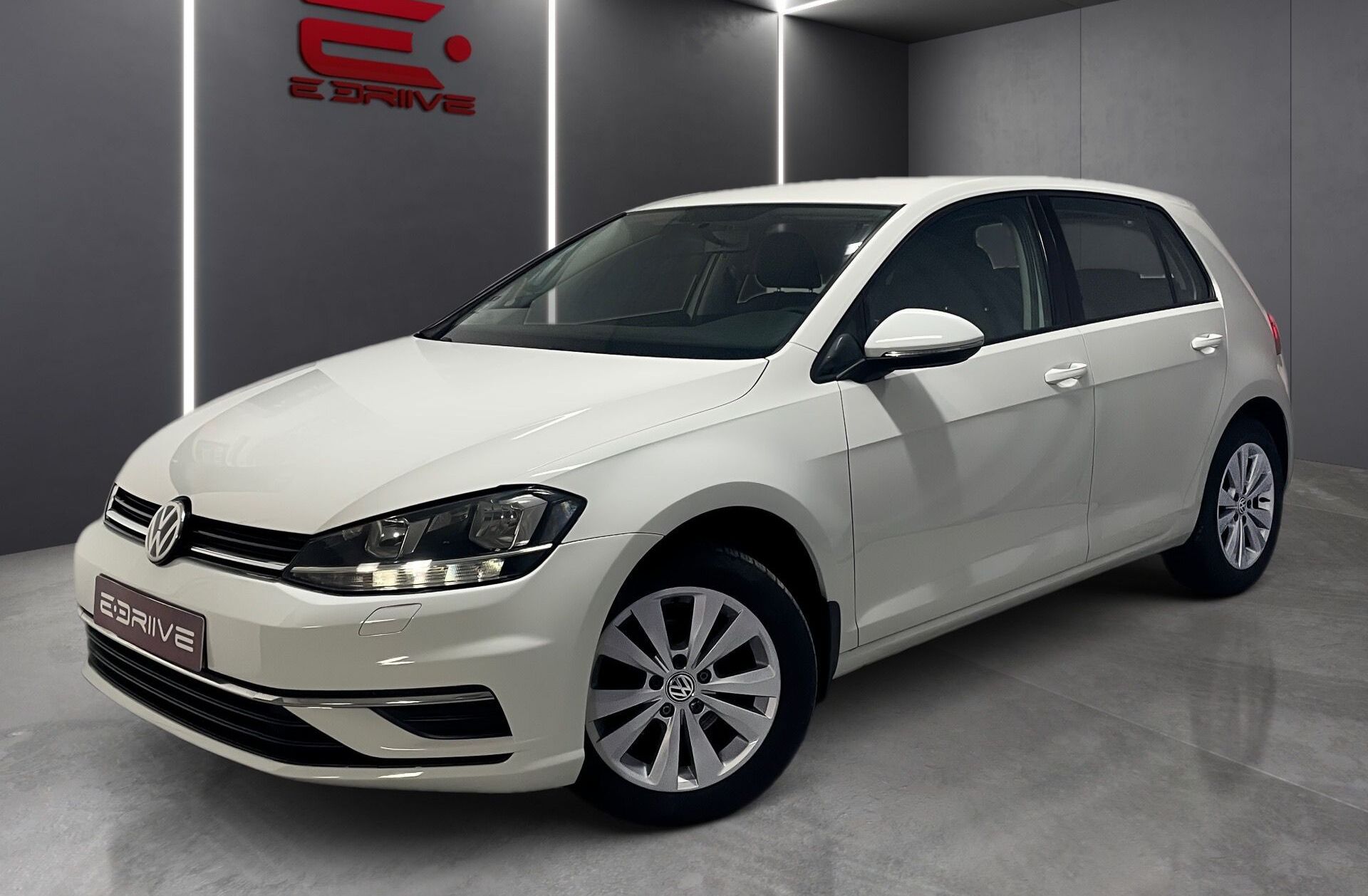 VOLKSWAGEN Golf 1.0 TSI Confortline DSG