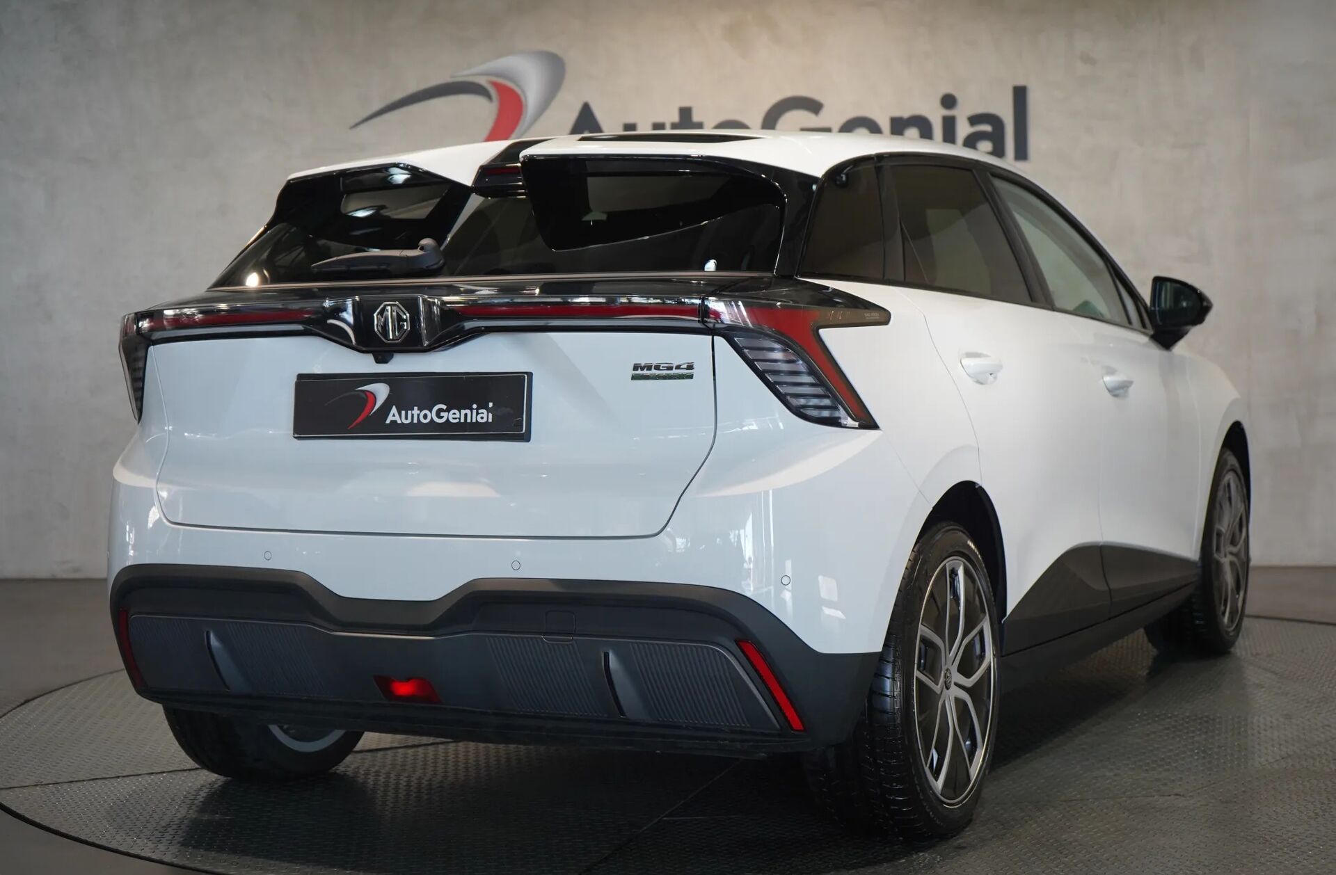 MG MG4 64 kWh Luxury