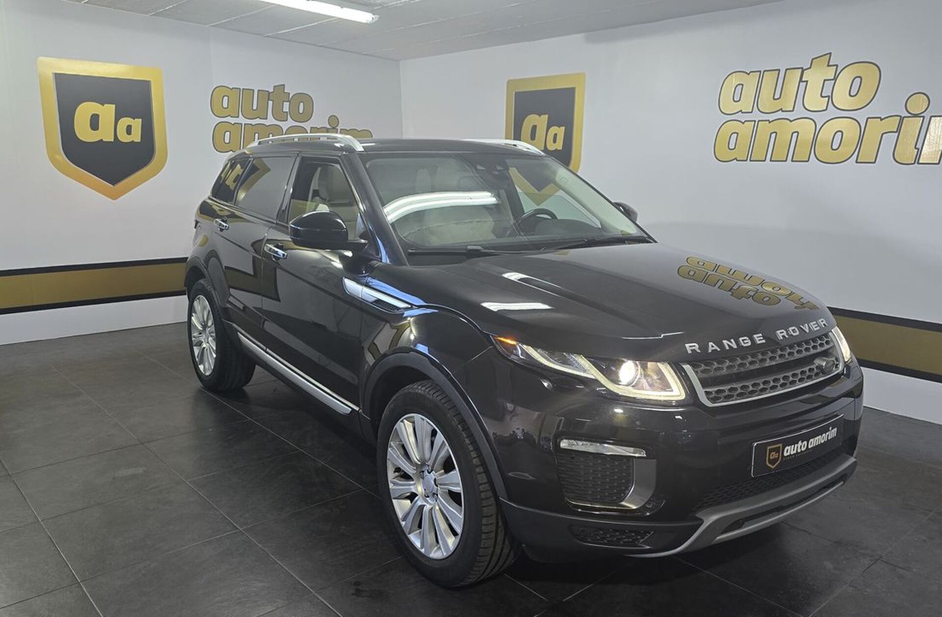 LAND ROVER Range Rover Evoque 2.0 TD4 SE Auto
