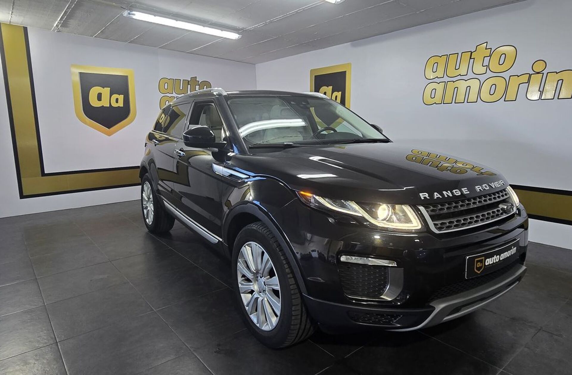 LAND ROVER Range Rover Evoque 2.0 TD4 SE Auto