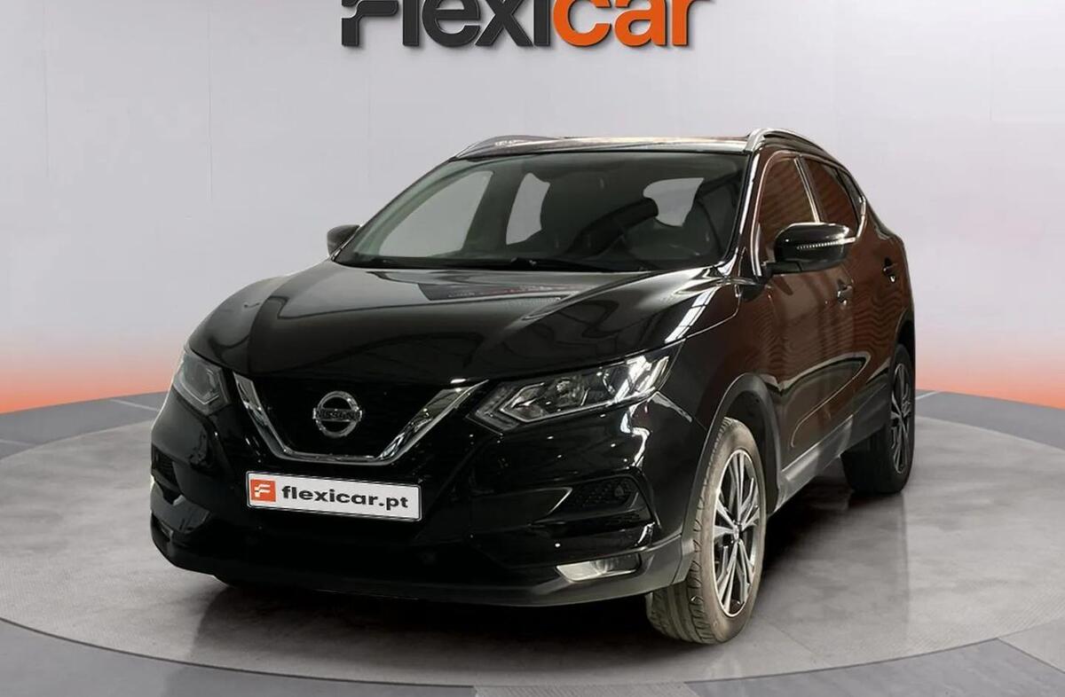 NISSAN Qashqai 1.5 dCi N-Connecta J18