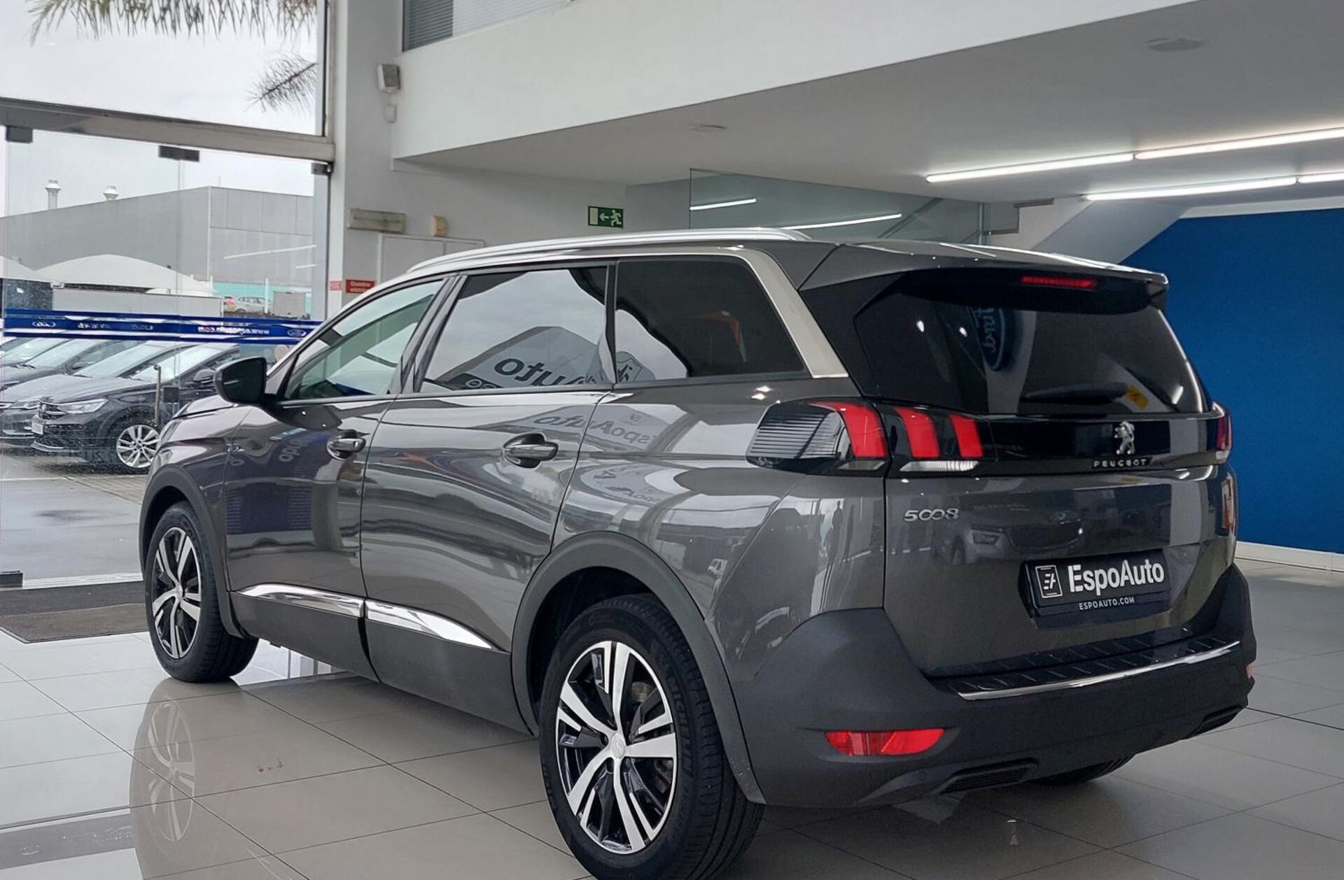 PEUGEOT 5008 1.5 BlueHDi Allure