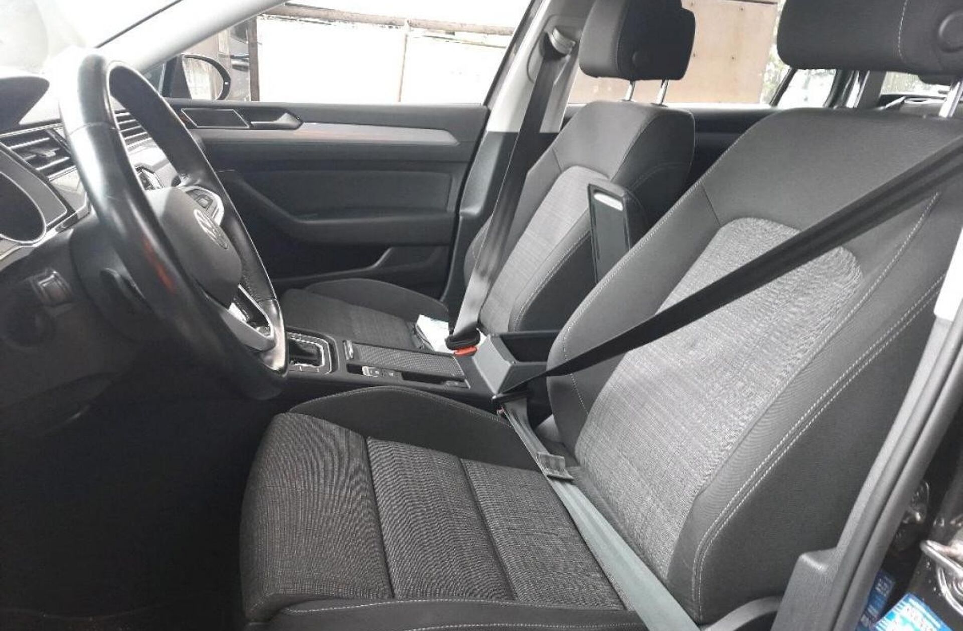 VOLKSWAGEN Passat 2.0 TDI Business DSG