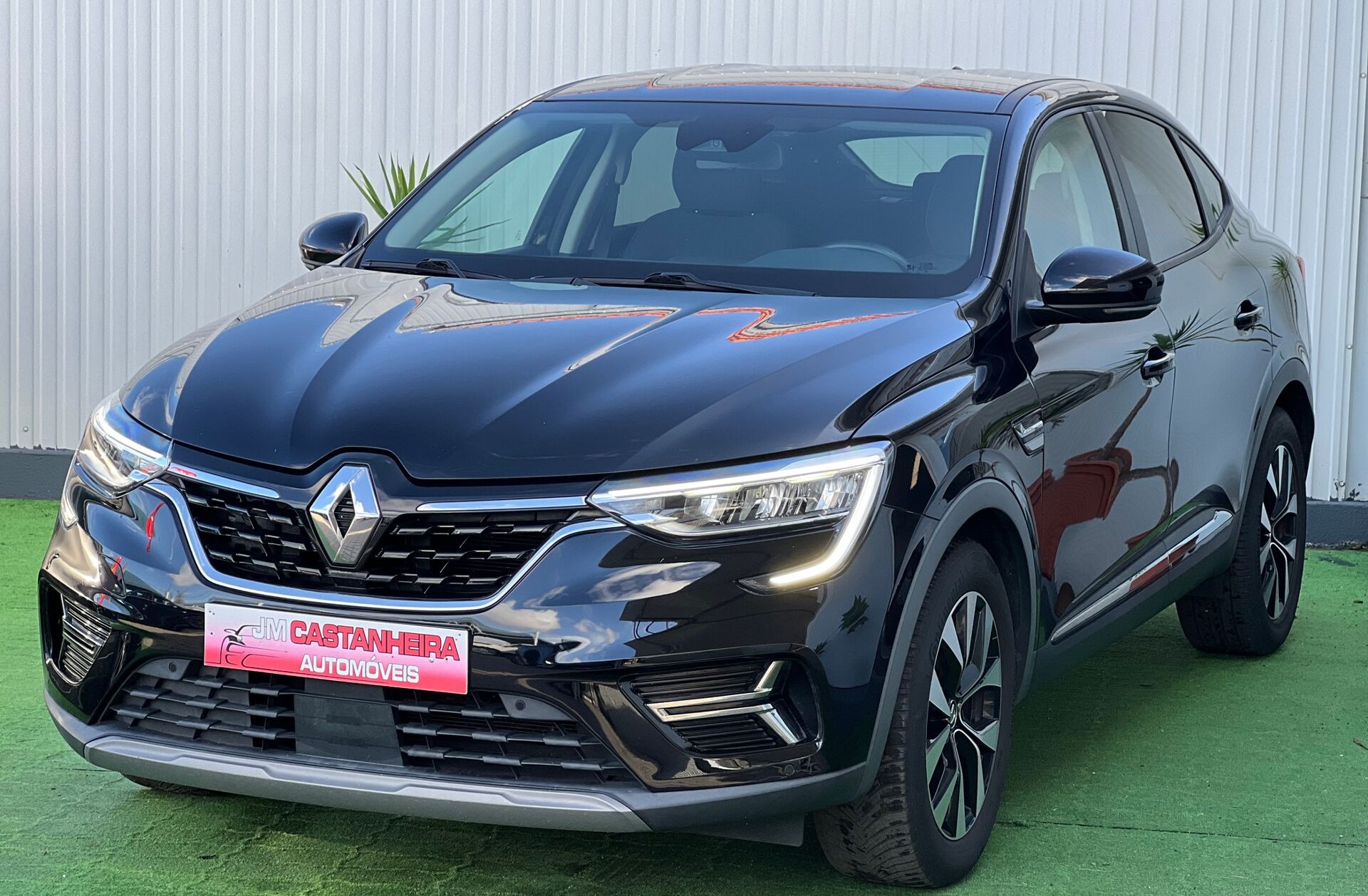 RENAULT Arkana 1.6 E-Tech Business