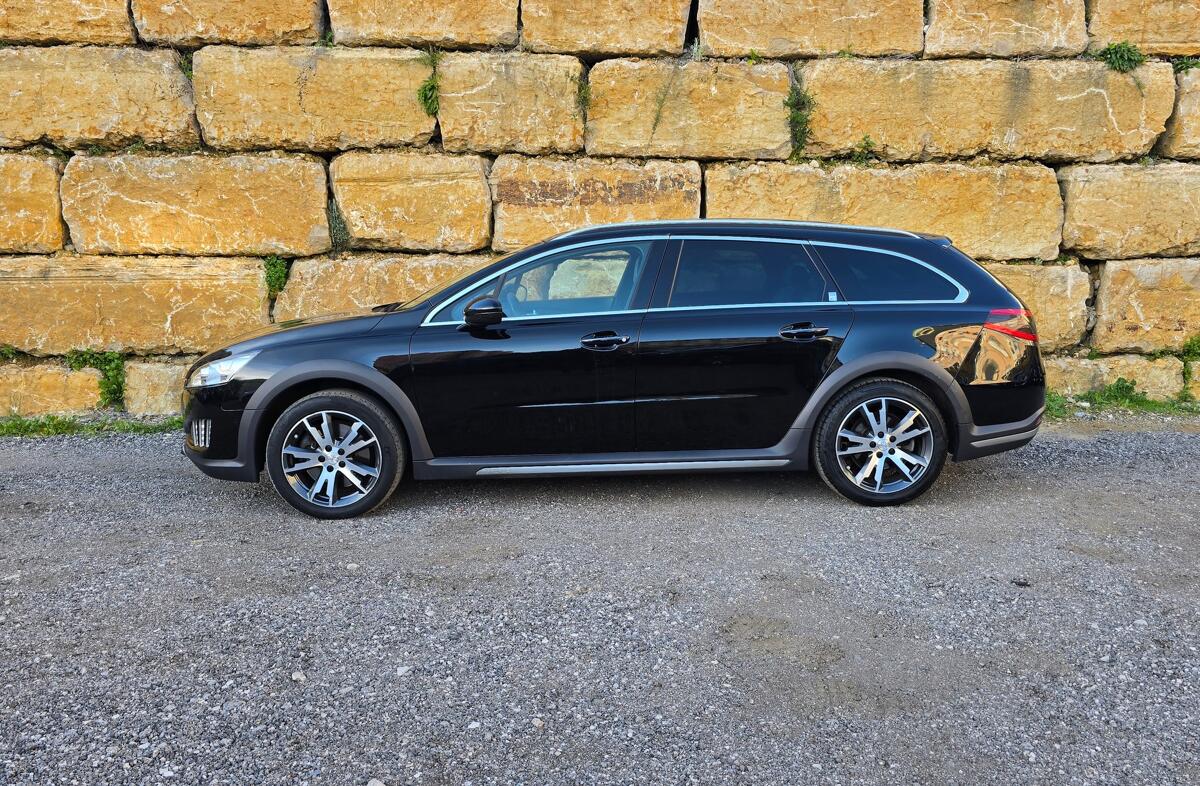 PEUGEOT 508 RXH 2.0 HDi Hybrid4 2-Tronic