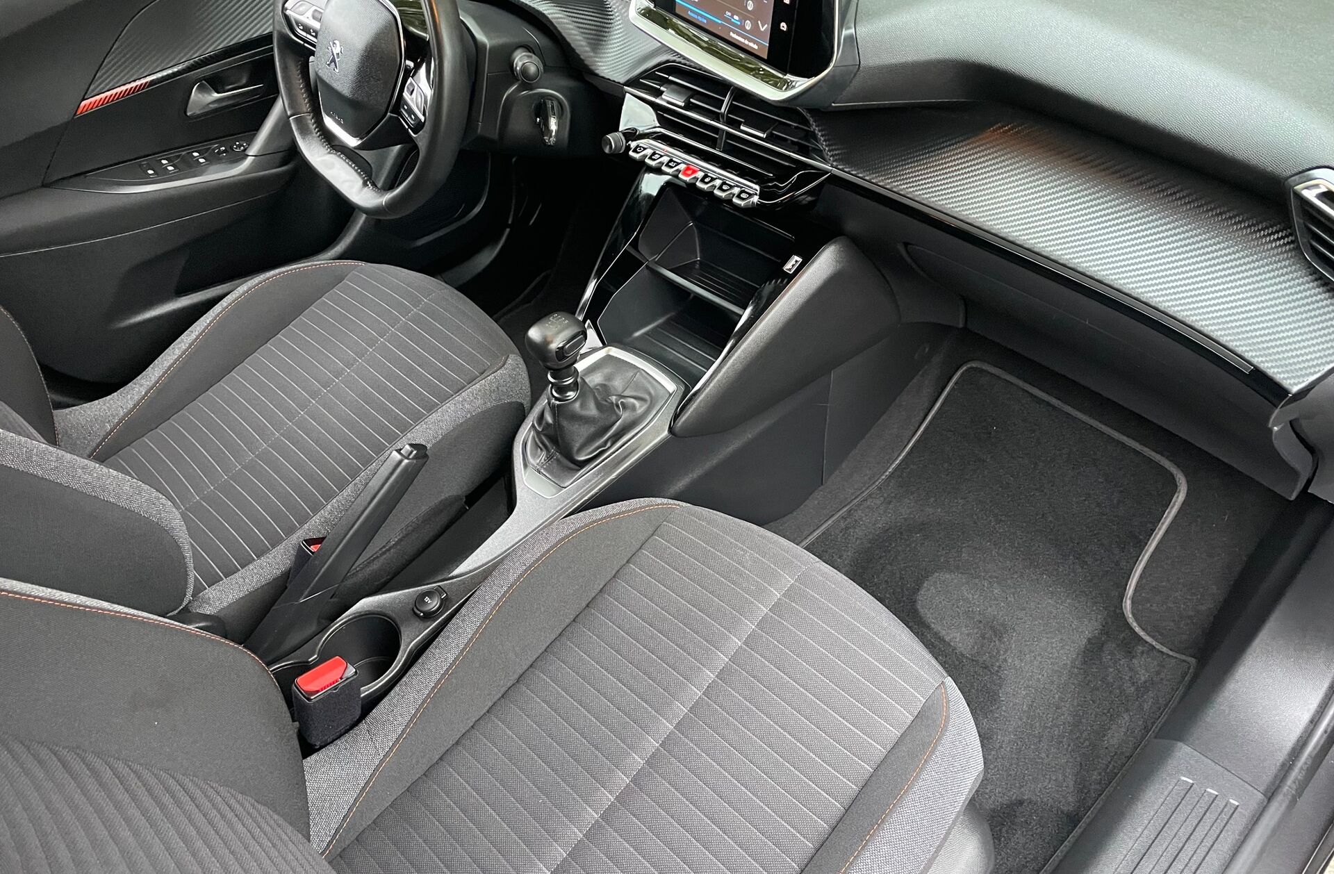 PEUGEOT 2008 1.5 BlueHDi Active Pack