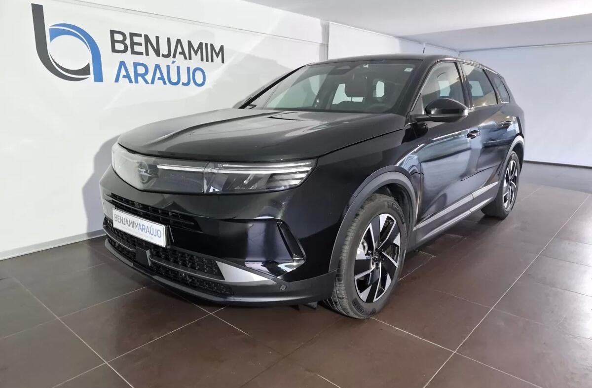 OPEL Grandland 1.2 Hybrid Edition eDCT