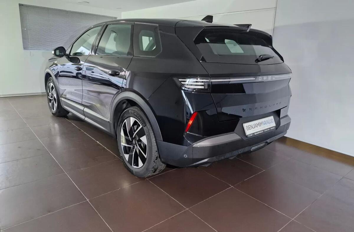 OPEL Grandland 1.2 Hybrid Edition eDCT