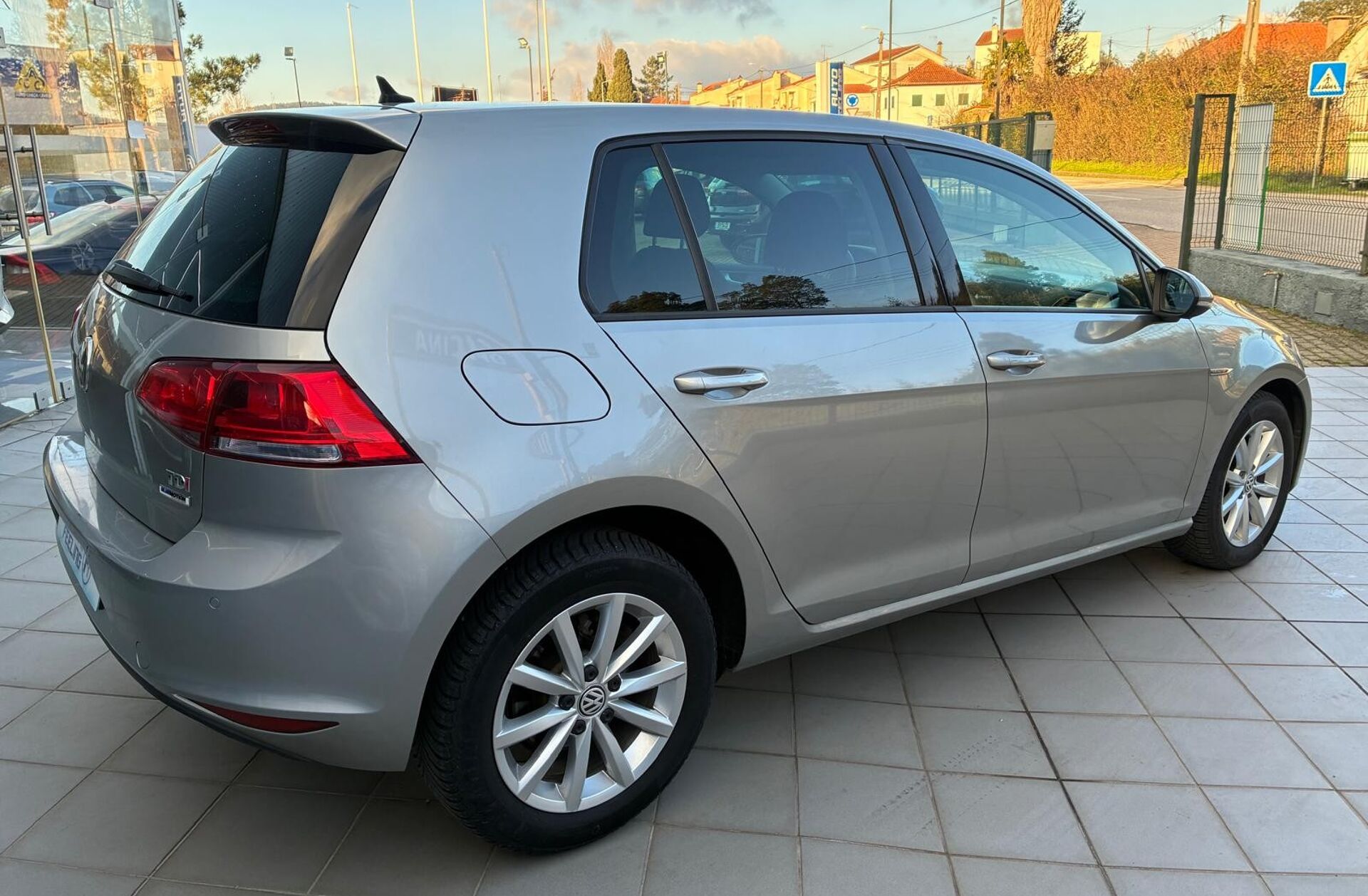 VOLKSWAGEN Golf 1.6 TDi BlueMotion Trendline