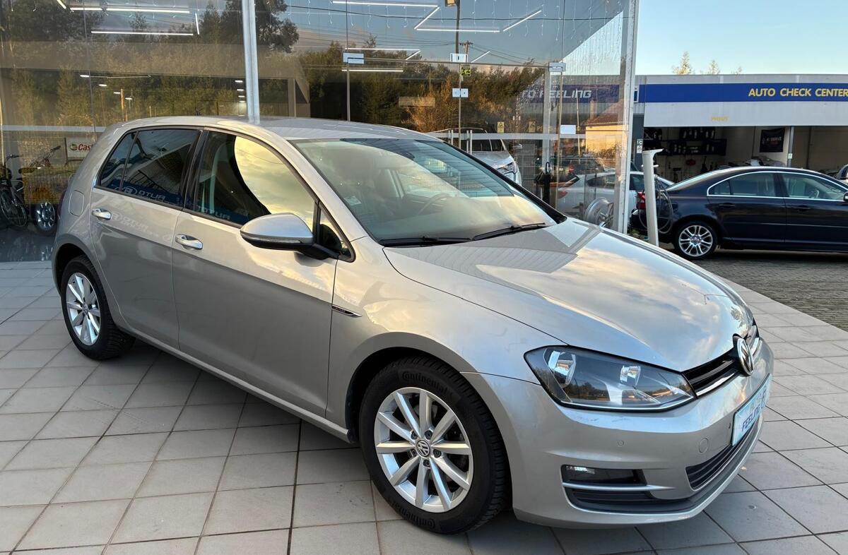 VOLKSWAGEN Golf 1.6 TDi BlueMotion Trendline