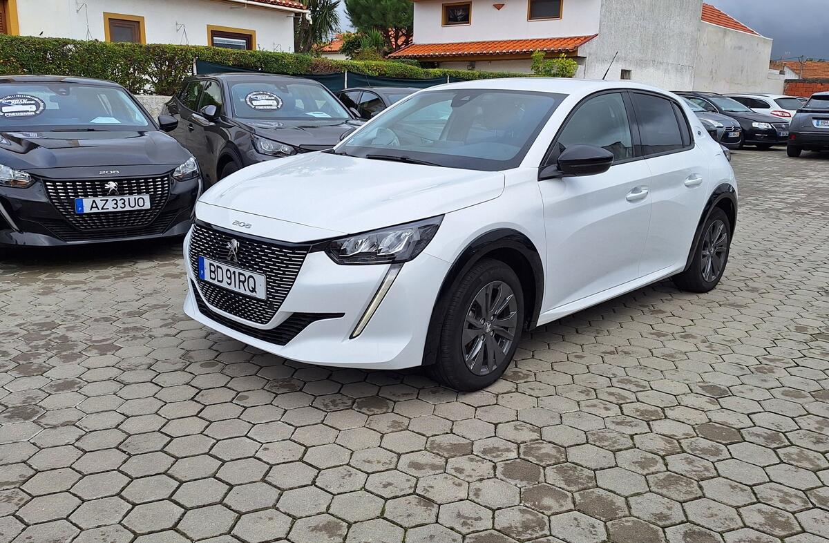 PEUGEOT 208 e- 50 kWh Active Pack