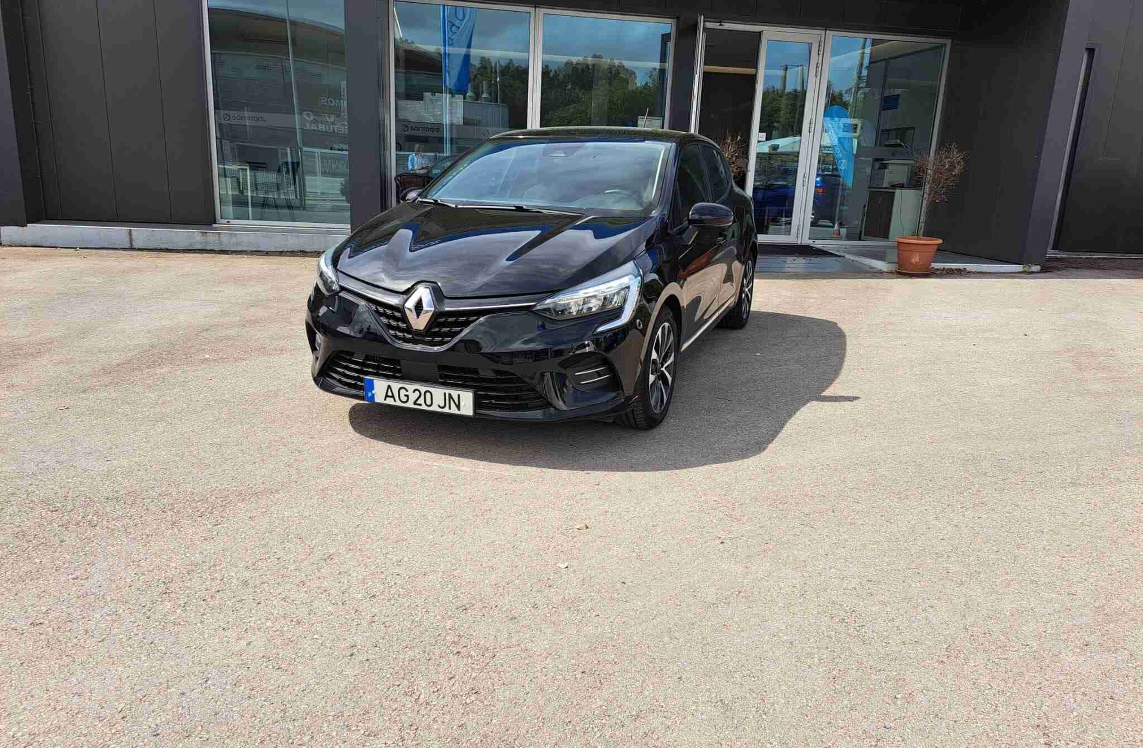 RENAULT Clio 1.0 TCe Intens