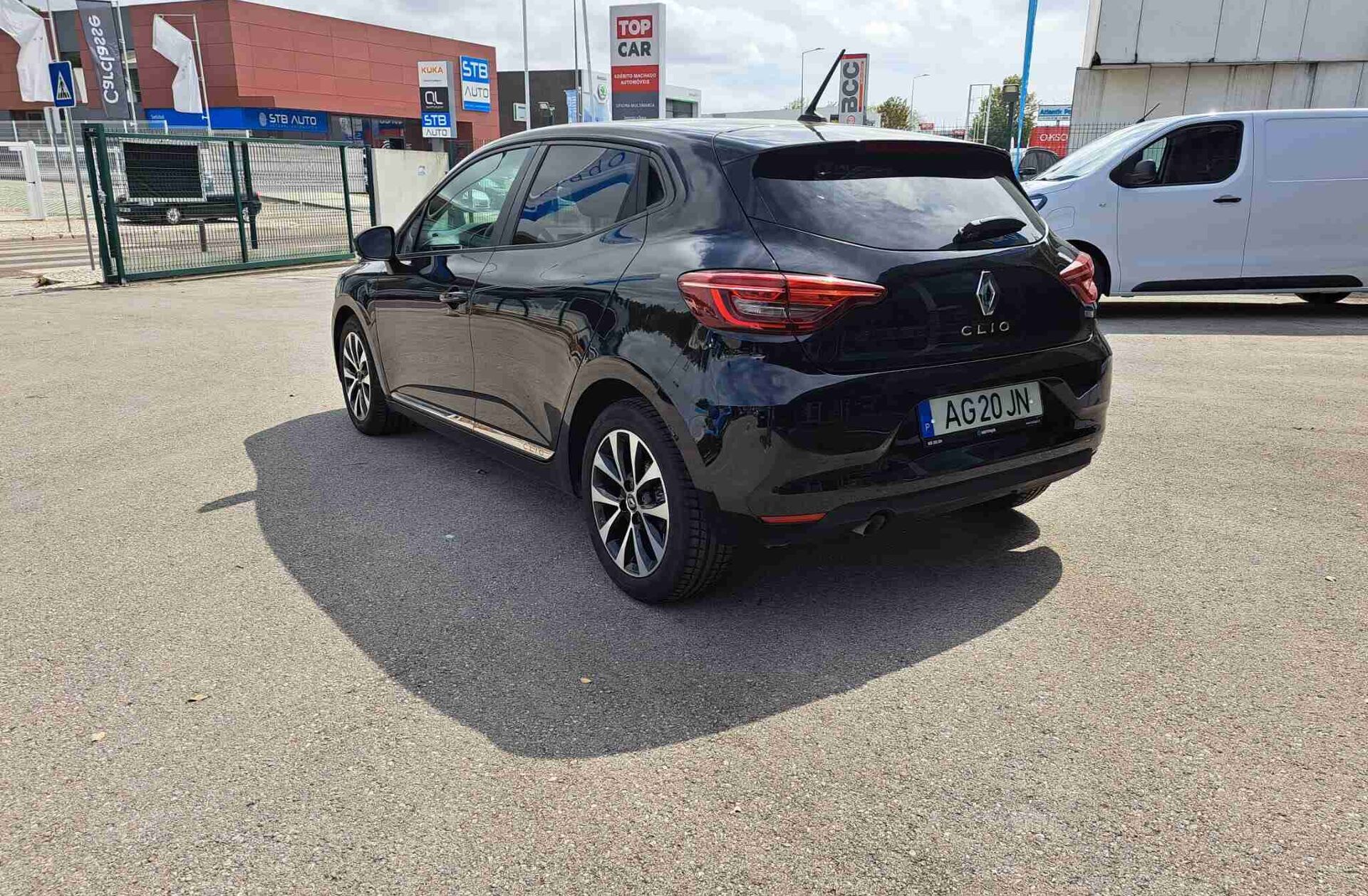 RENAULT Clio 1.0 TCe Intens