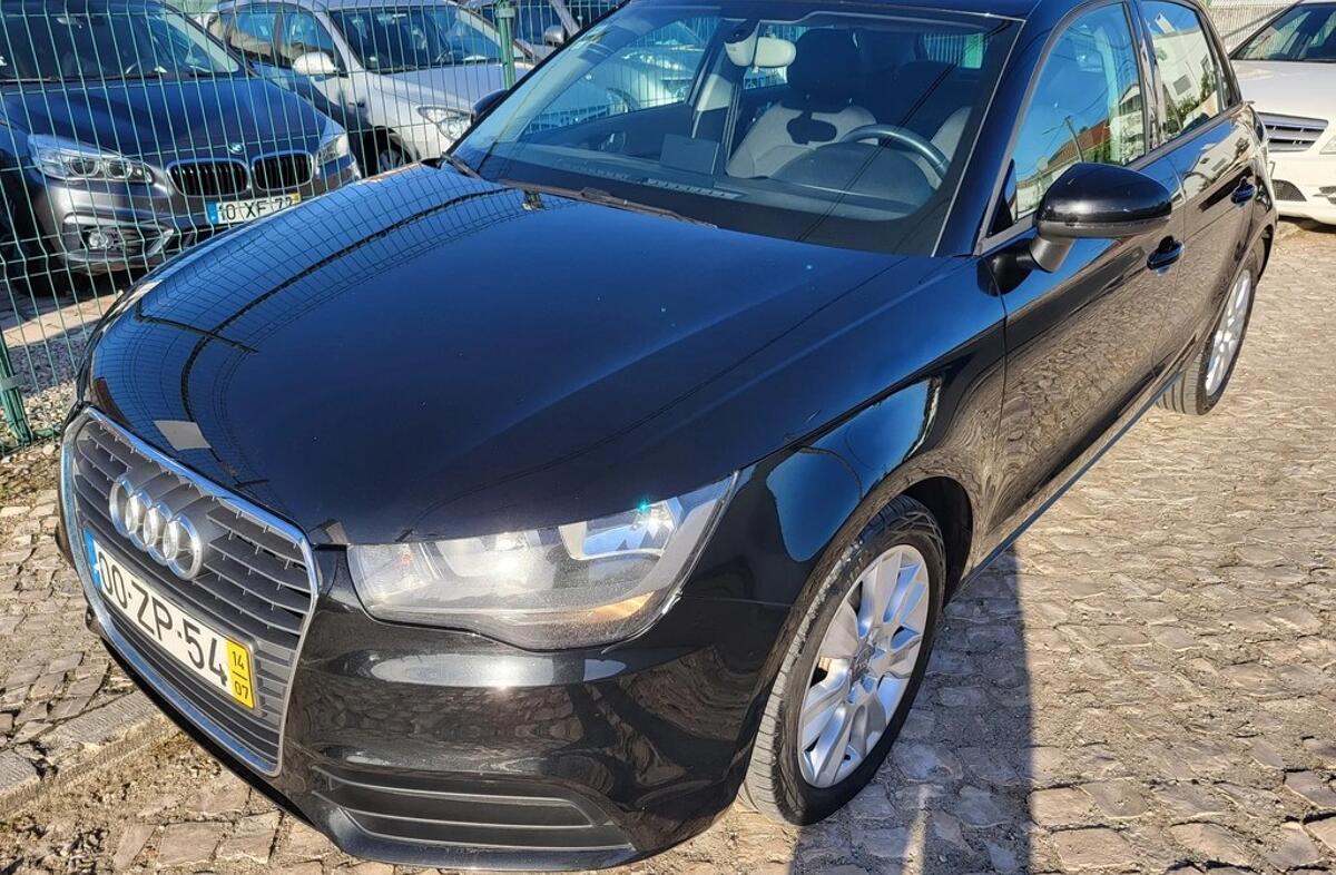 AUDI A1 1.6 TDi Advance