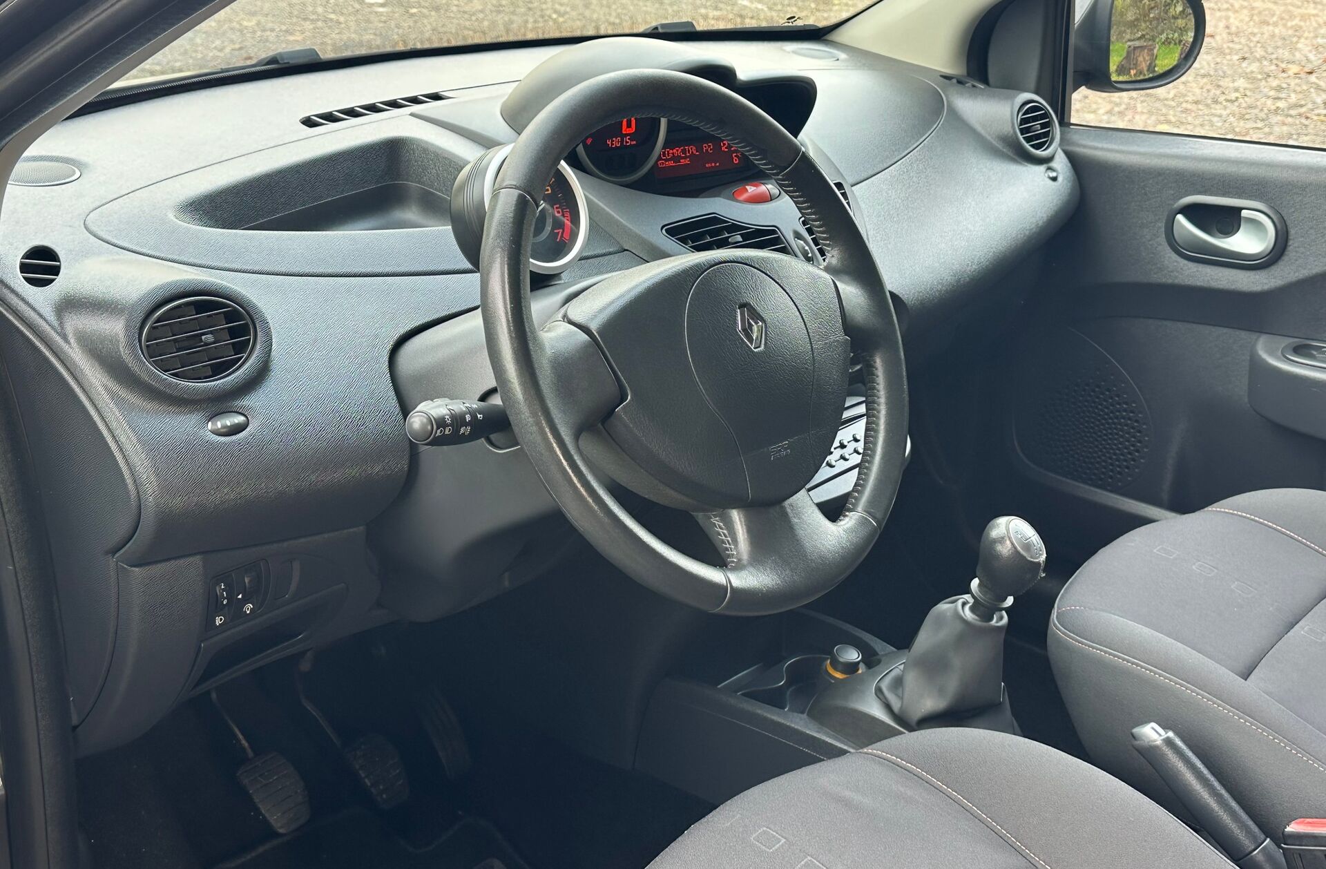 RENAULT Twingo 1.2 16V Dynamique S