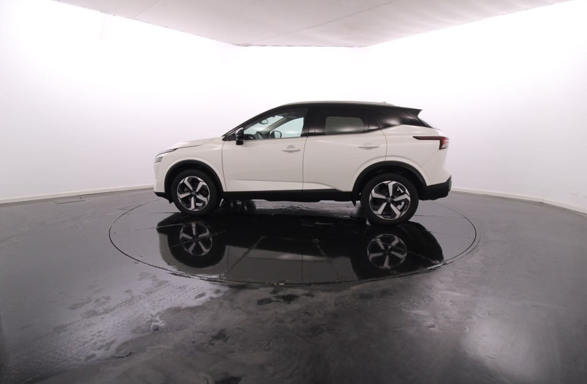 NISSAN Qashqai 1.3 DIG-T N-Connecta