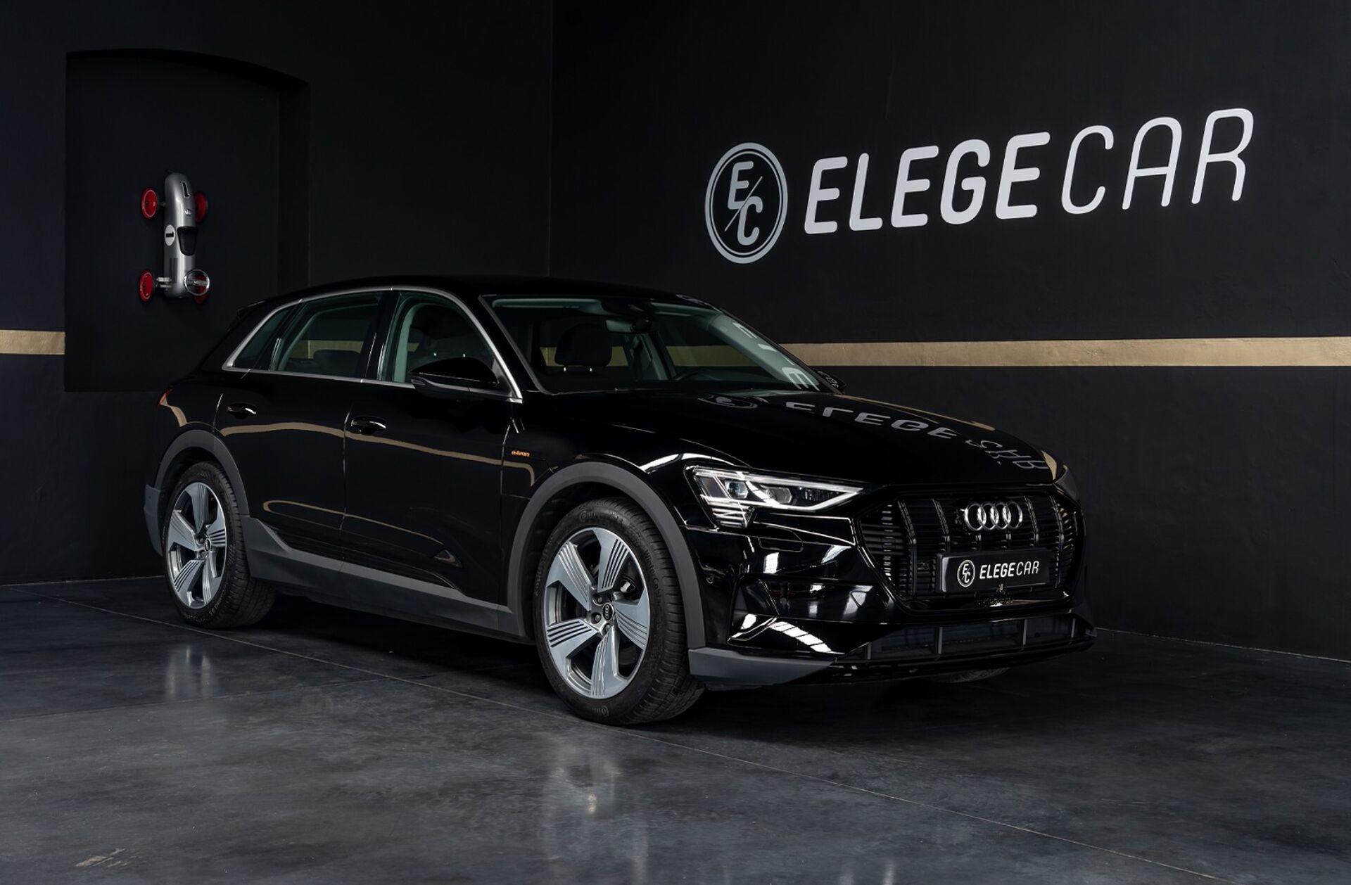 AUDI e-tron 55 quattro Advanced