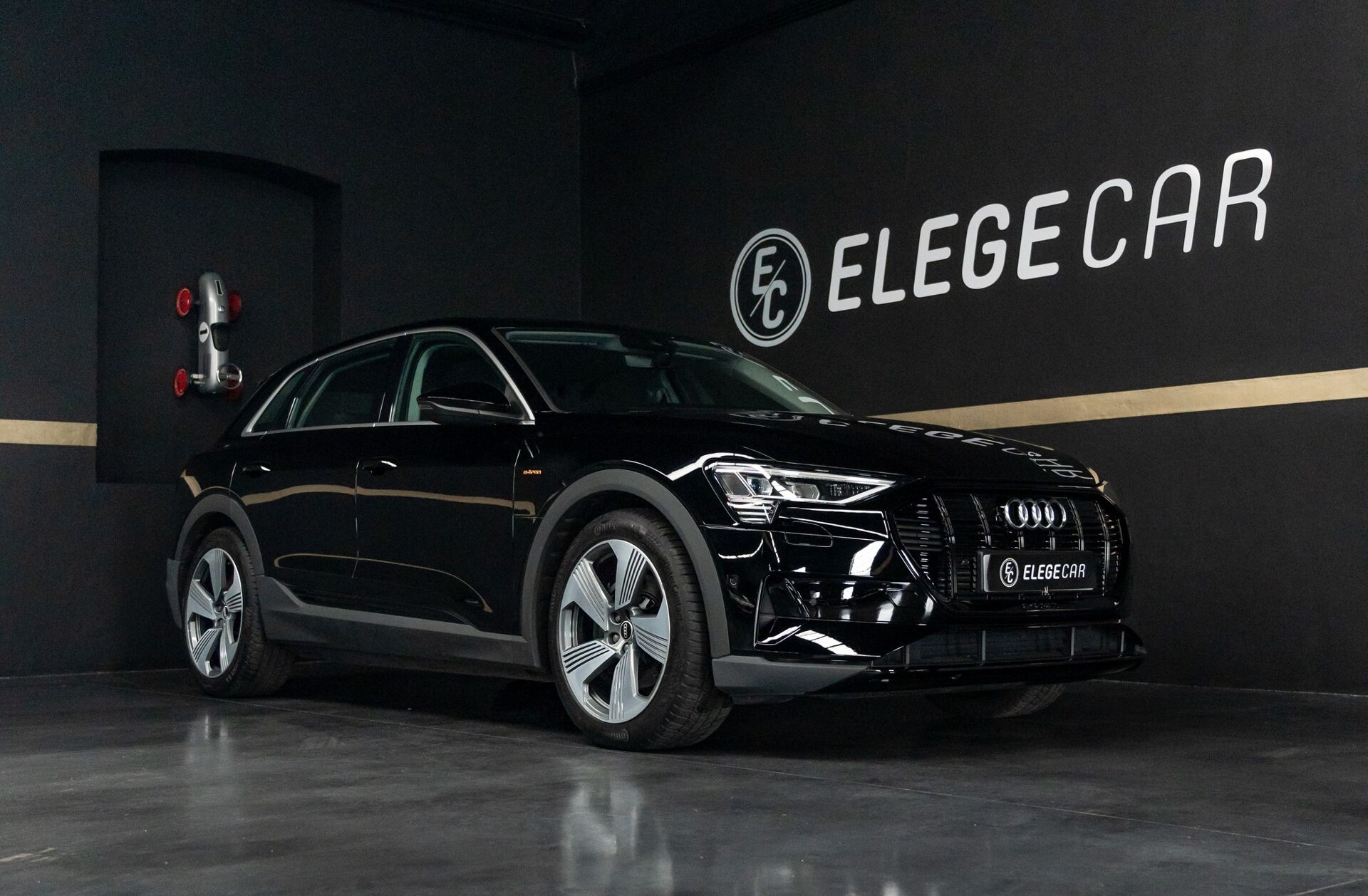 AUDI e-tron 55 quattro Advanced