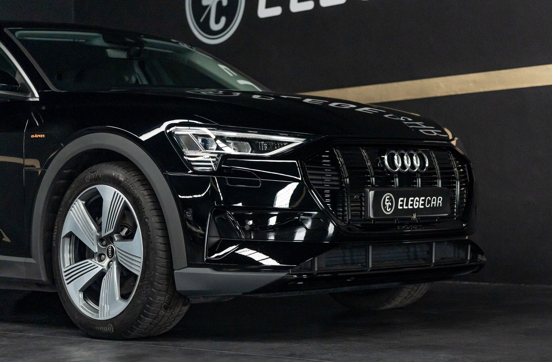 AUDI e-tron 55 quattro Advanced