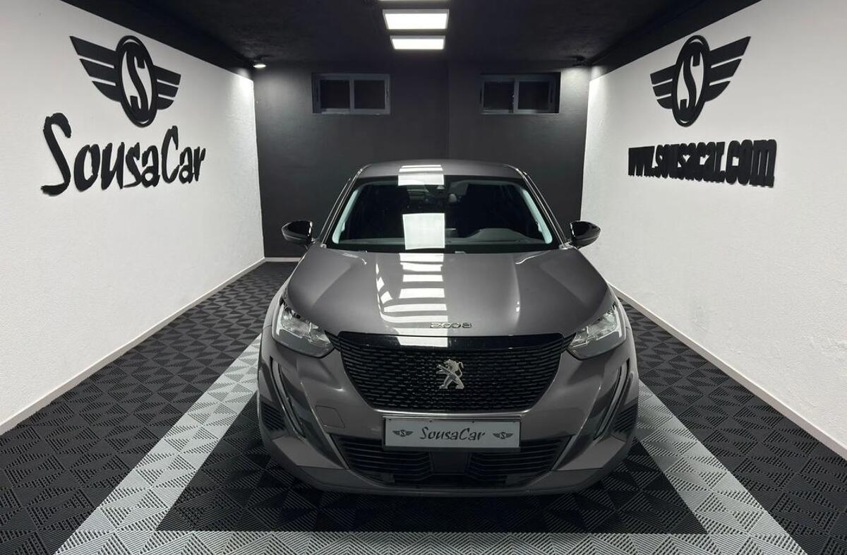 PEUGEOT 2008 1.2 PureTech Active