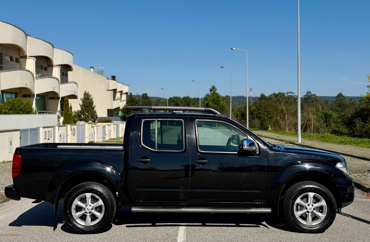 NISSAN Navara 2.5 dCi CD SE