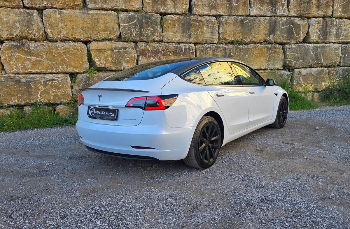 TESLA Model 3 Long Range Tração Integral