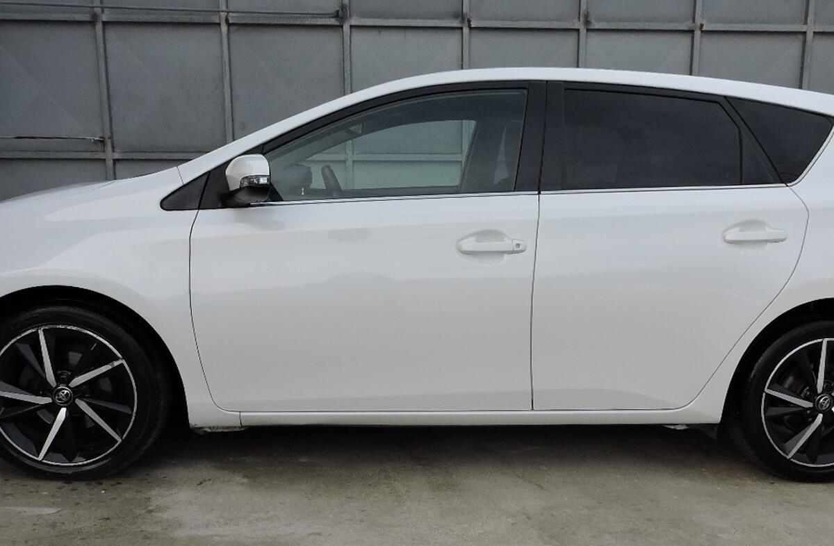 TOYOTA Auris 1.4 D-4D Comfort