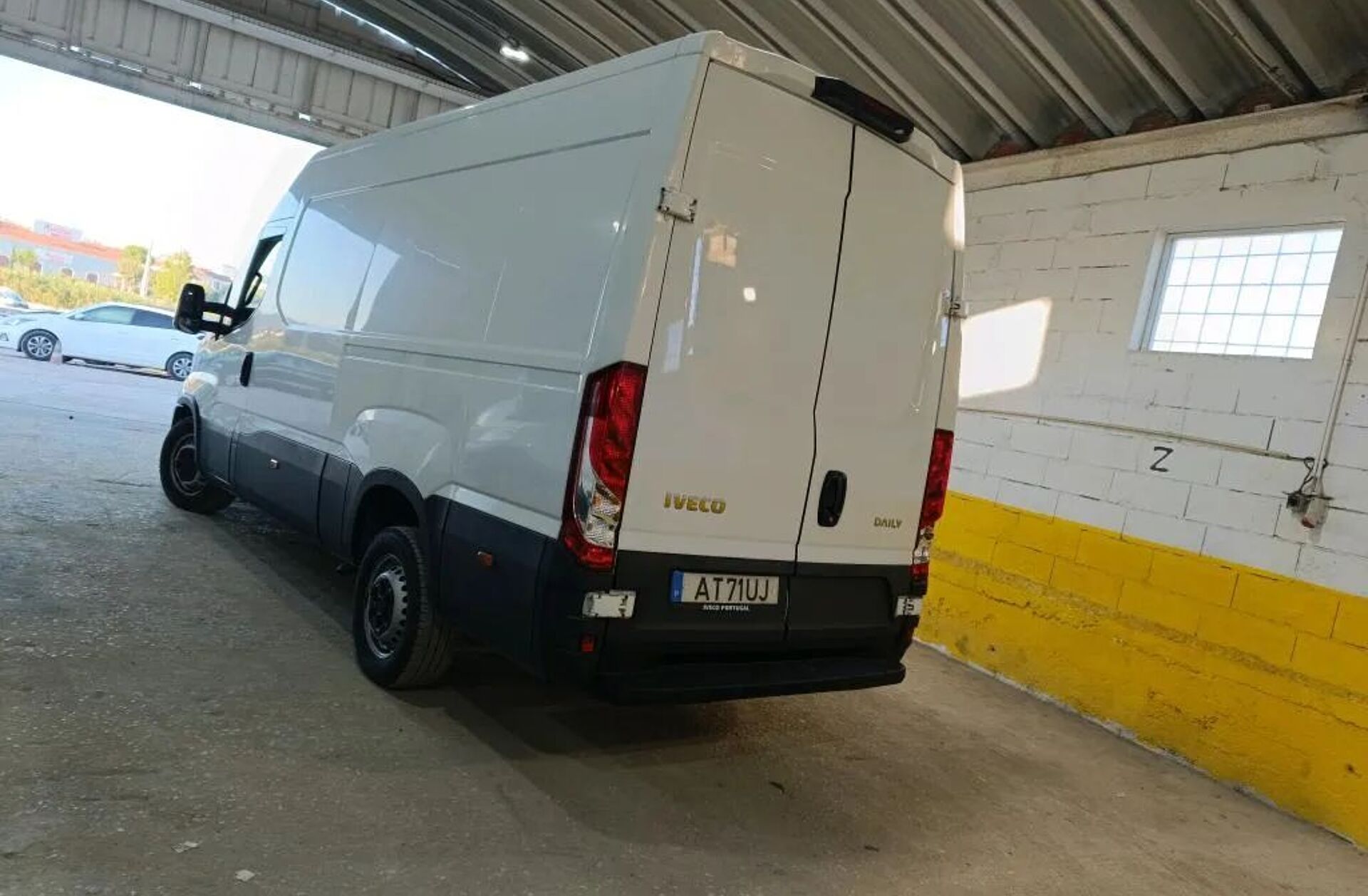 IVECO Daily 2.3 35S16V 3520 9m3