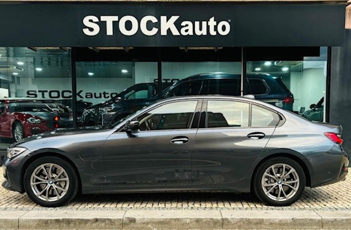 BMW Serie-3 330 e Auto