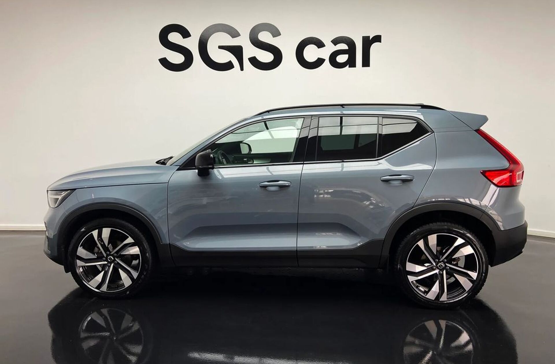 VOLVO XC40 1.5 T2 Plus Dark Auto