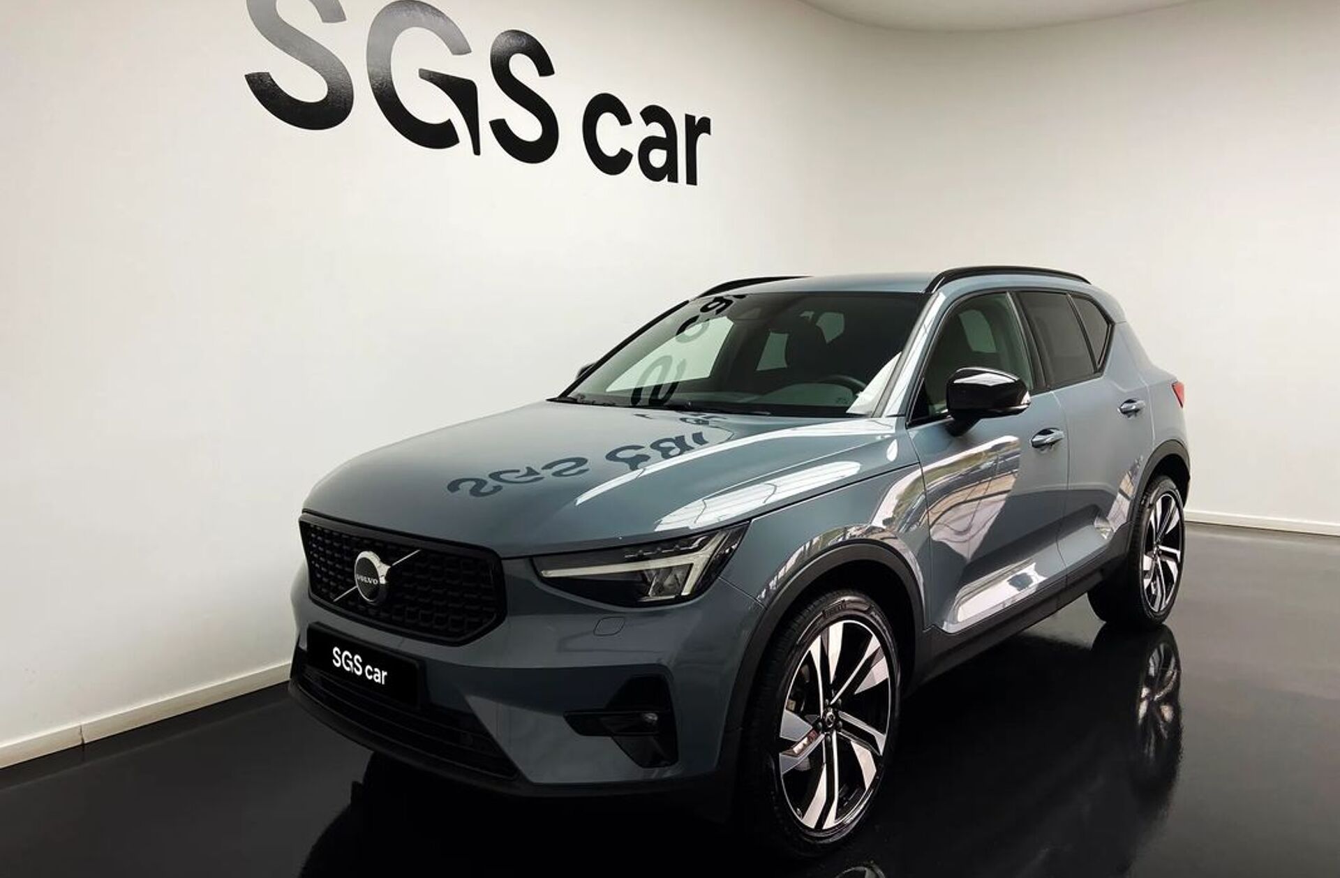 VOLVO XC40 1.5 T2 Plus Dark Auto