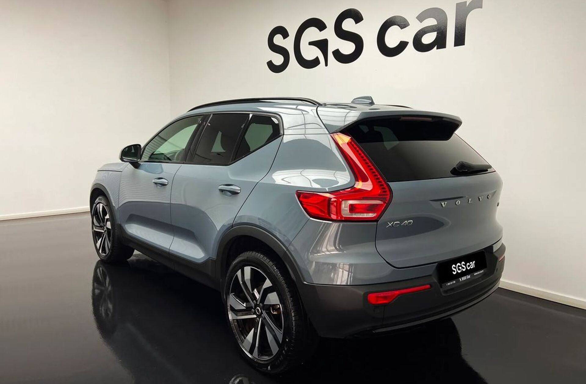 VOLVO XC40 1.5 T2 Plus Dark Auto