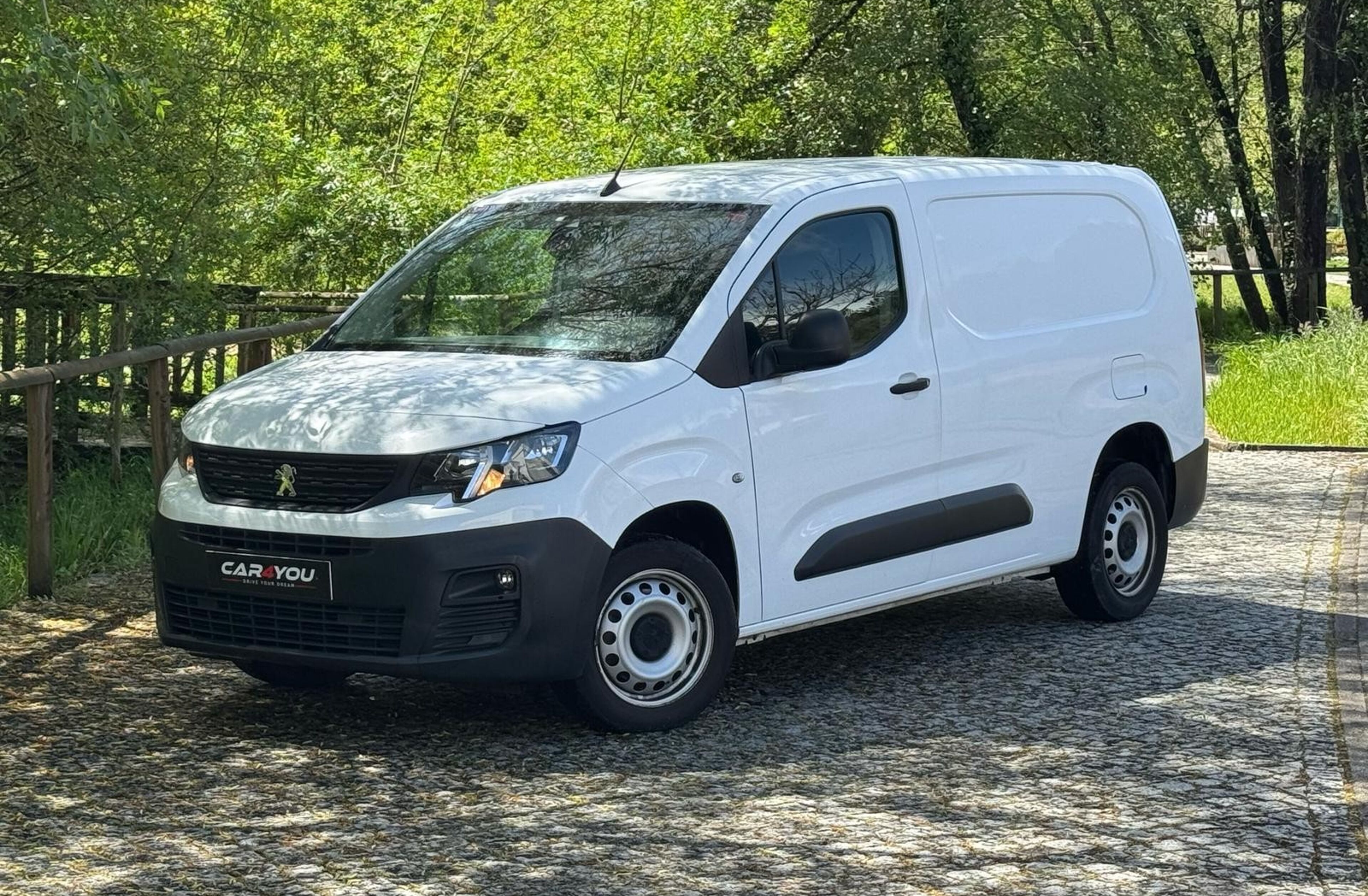 PEUGEOT Partner 1.5 BlueHDi Premium Longa