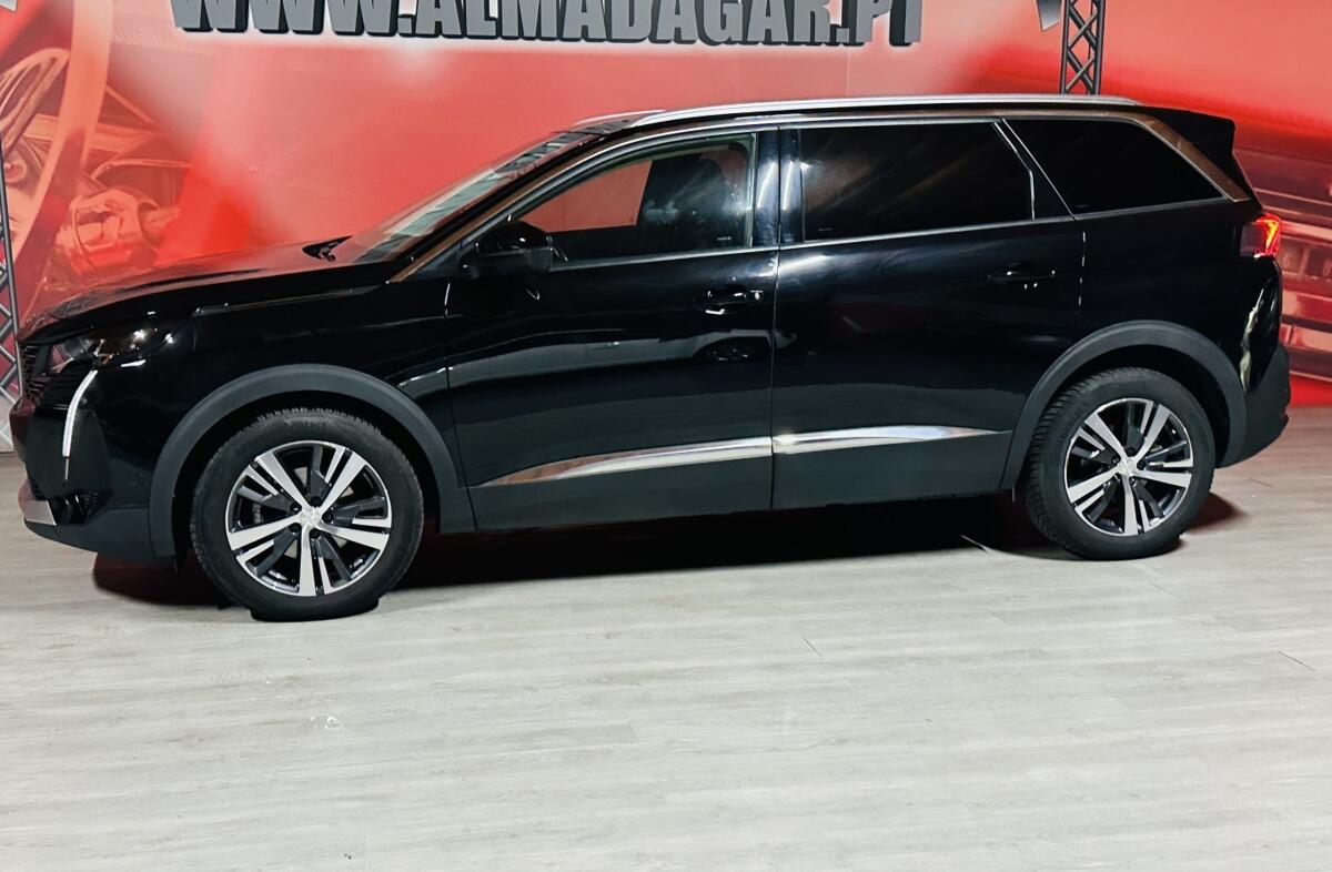 PEUGEOT 5008 1.2 PureTech Allure Pack EAT8