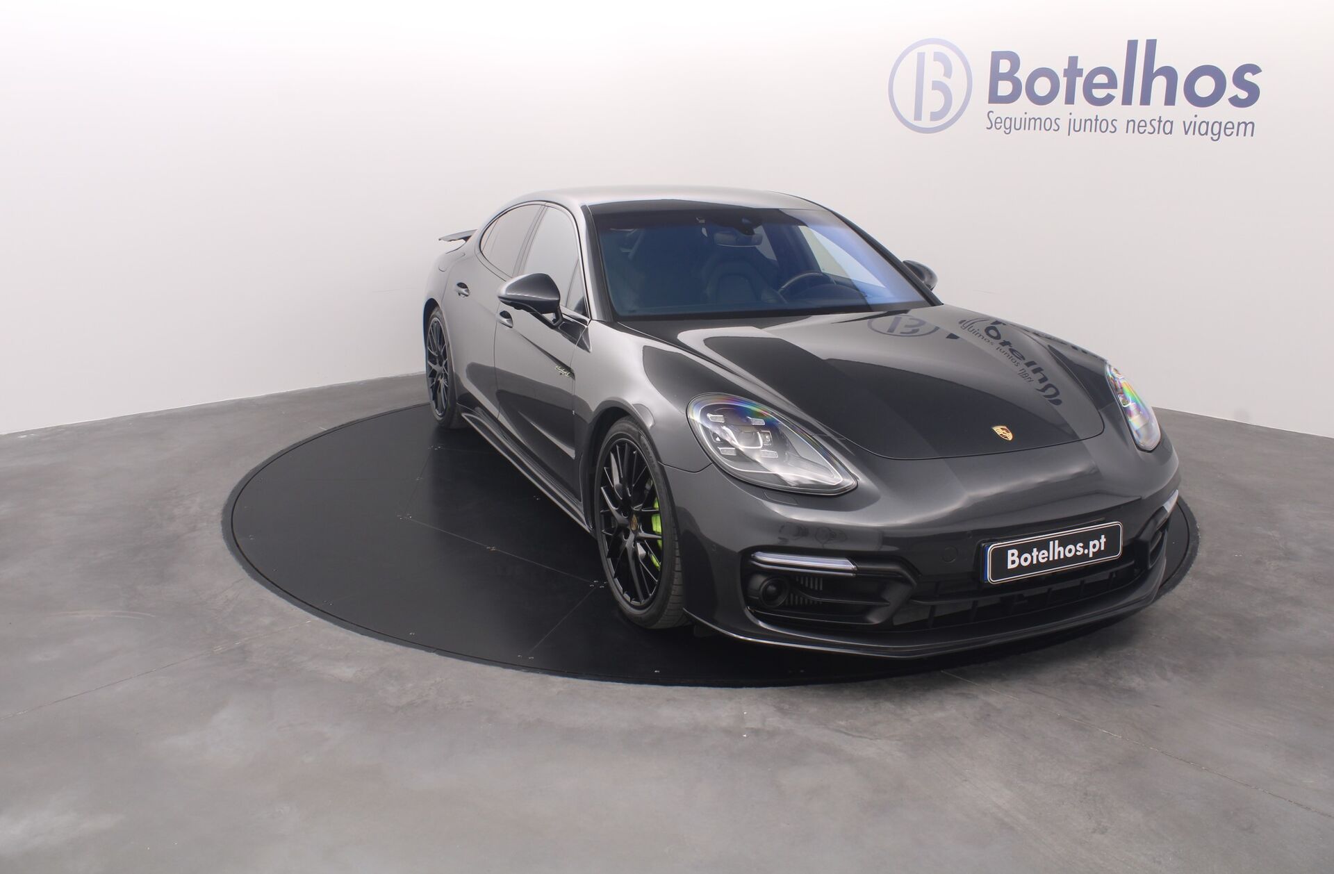 PORSCHE Panamera Turbo S E-Hybrid