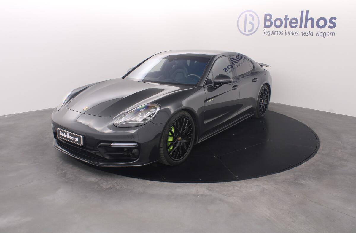 PORSCHE Panamera Turbo S E-Hybrid