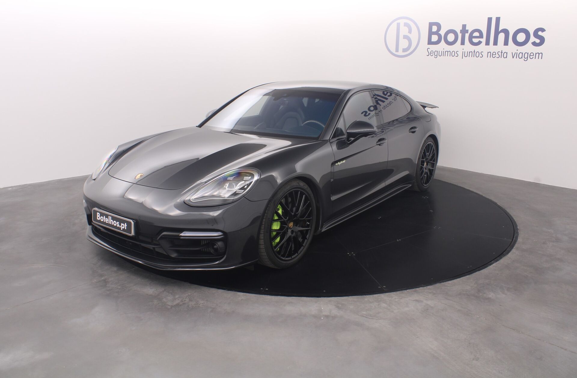 PORSCHE Panamera Turbo S E-Hybrid