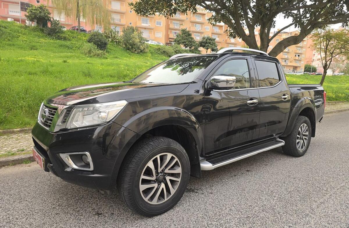 NISSAN Navara 2.3 dCi CD 4WD N-Connecta