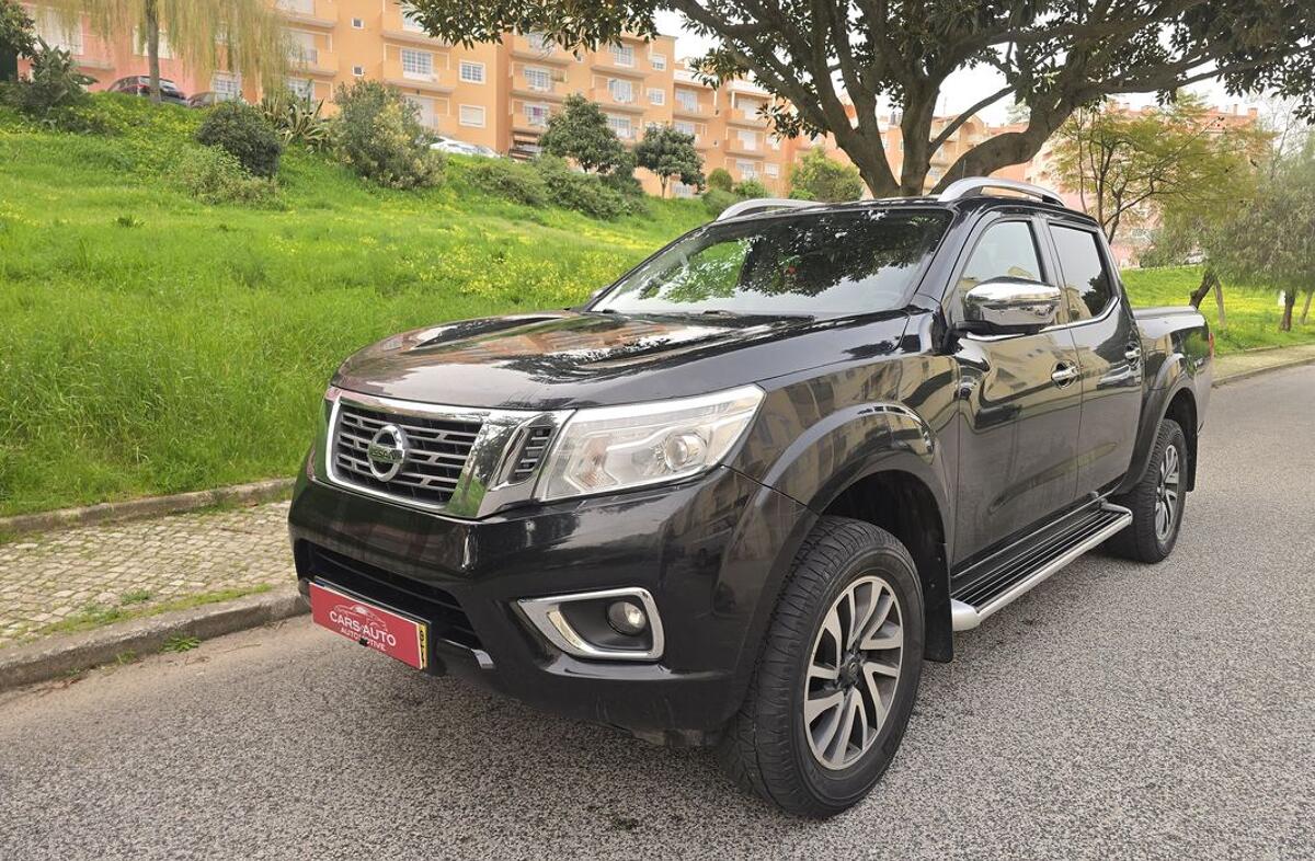 NISSAN Navara 2.3 dCi CD 4WD N-Connecta