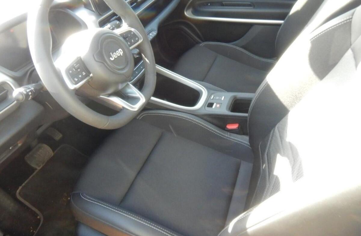 JEEP Avenger 54 kWh Summit