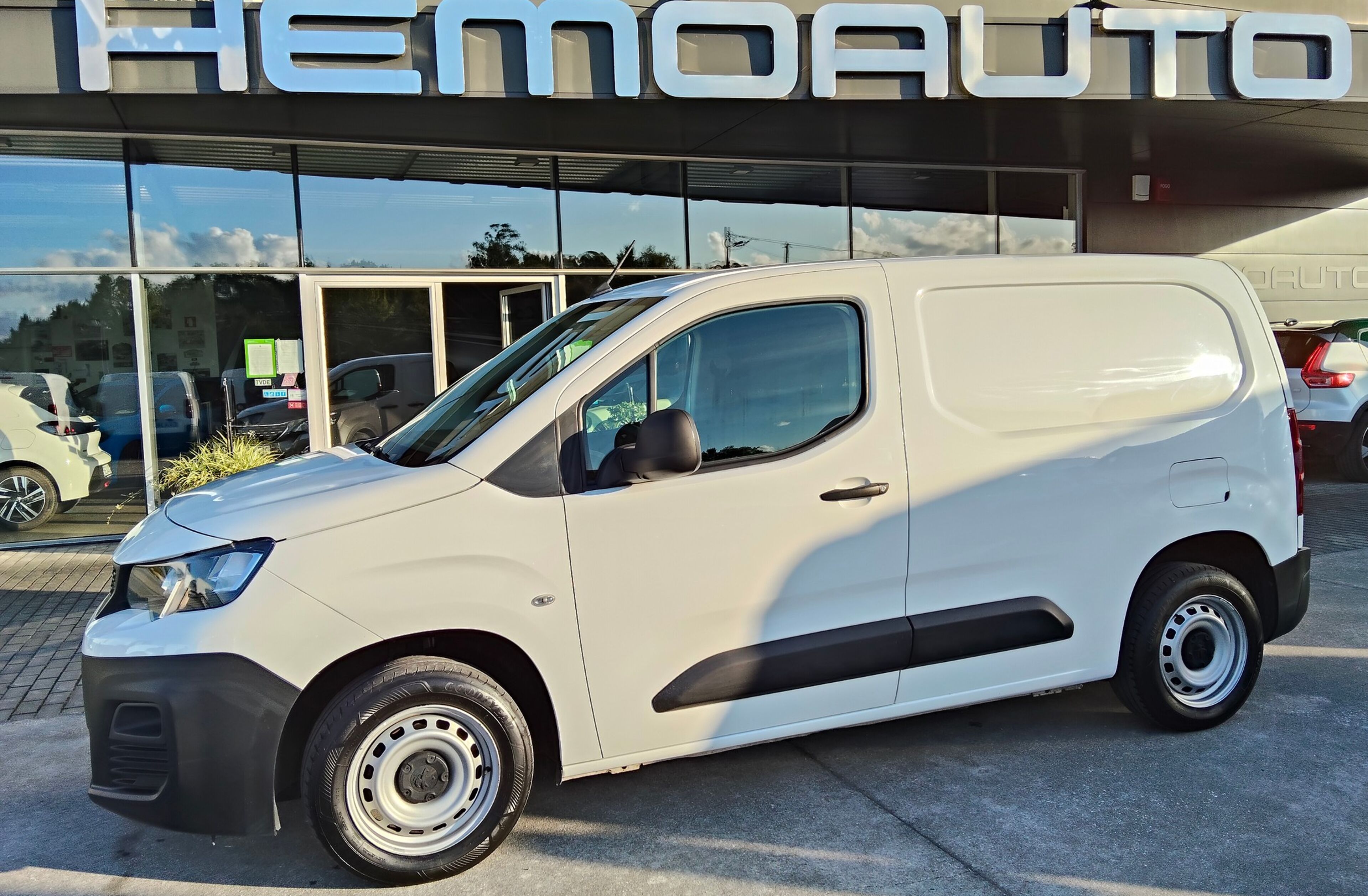 PEUGEOT Partner 1.6 BlueHDi L1 Pro 3L